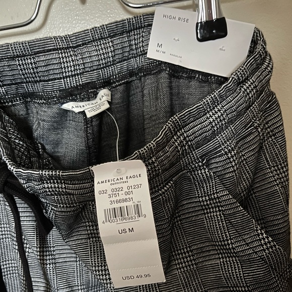 AE High-Rise Plaid Jogger - Picture 2 of 3